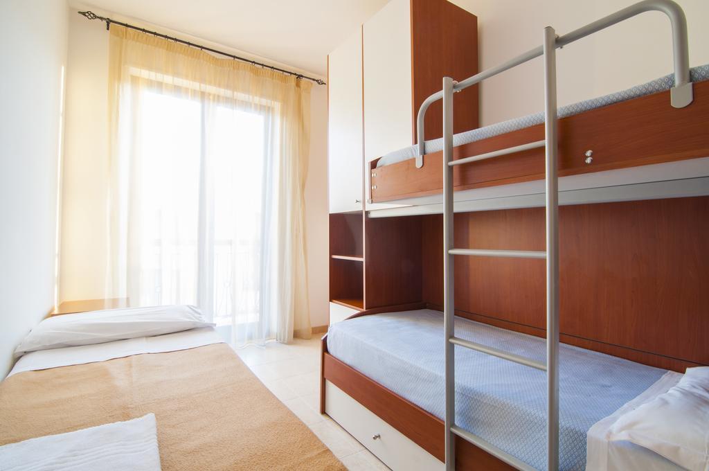 Ciao Hotel & Residence - Apartments Конверсано Номер фото