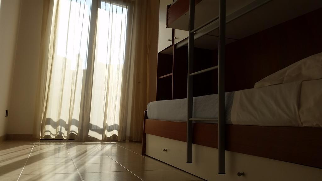 Ciao Hotel & Residence - Apartments Конверсано Экстерьер фото