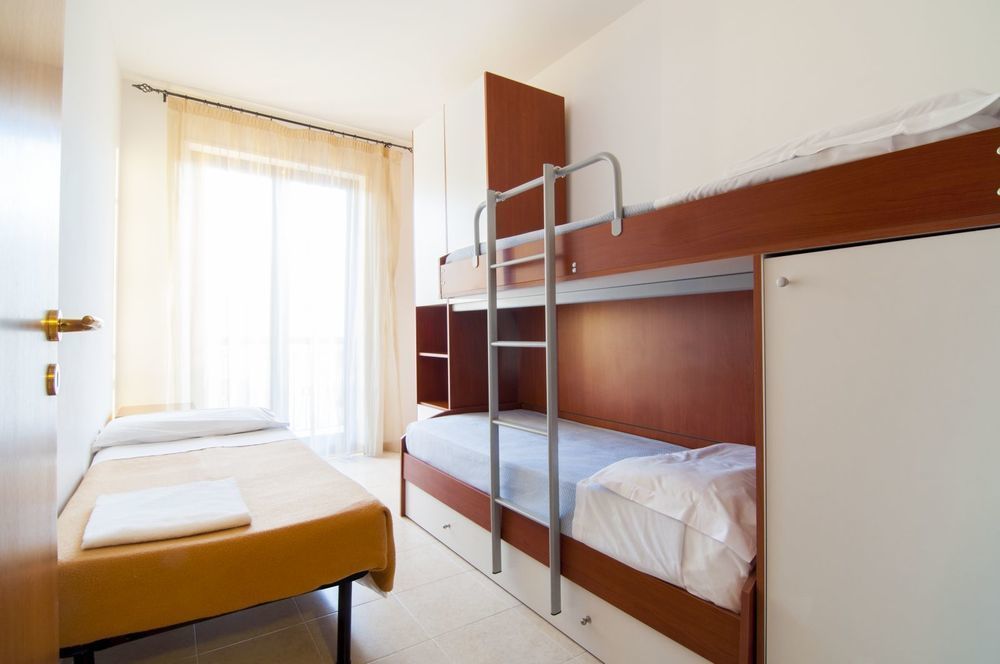 Ciao Hotel & Residence - Apartments Конверсано Экстерьер фото