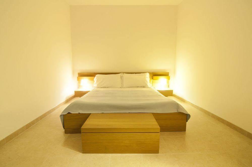 Ciao Hotel & Residence - Apartments Конверсано Экстерьер фото